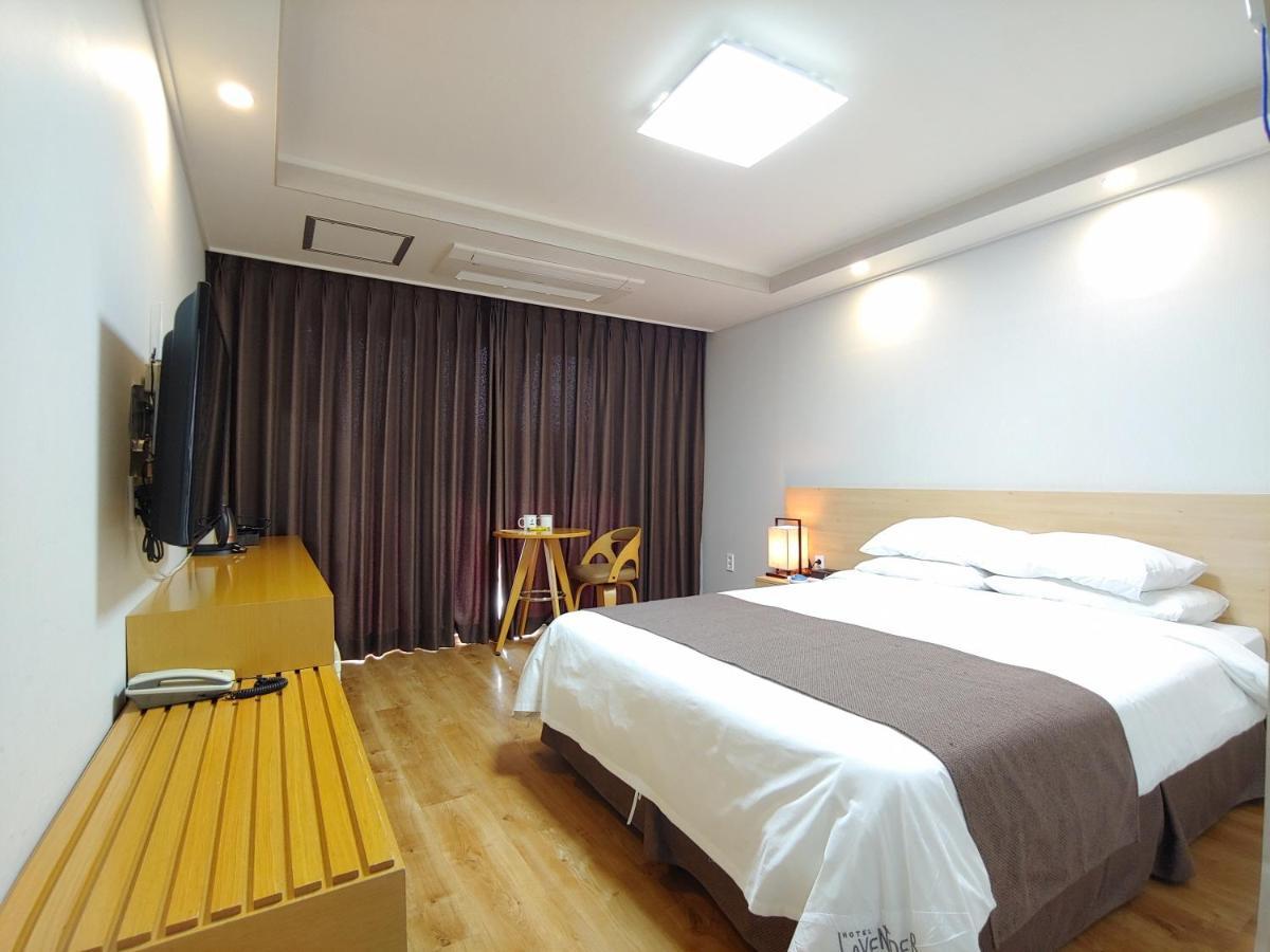 Jeju Lavender Hotel Согвіпо Екстер'єр фото