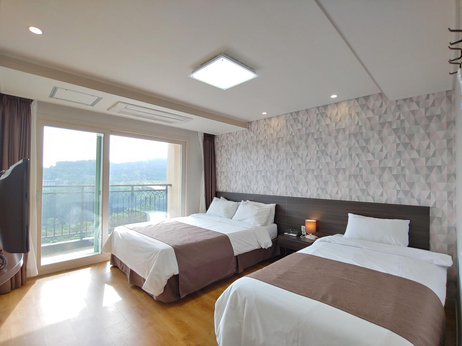 Jeju Lavender Hotel Согвіпо Екстер'єр фото