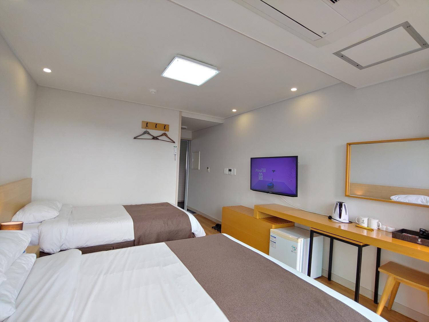 Jeju Lavender Hotel Согвіпо Екстер'єр фото