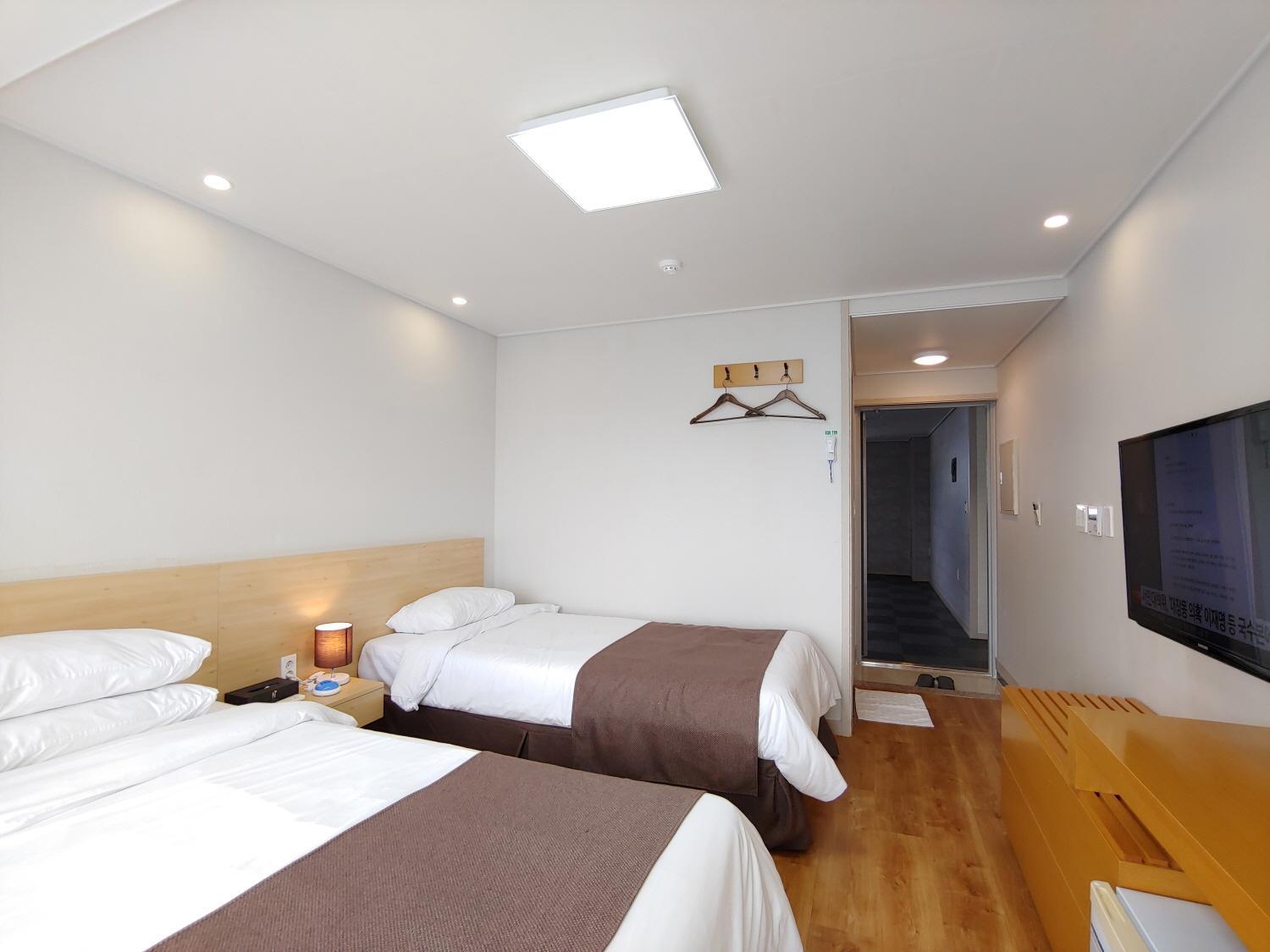 Jeju Lavender Hotel Согвіпо Екстер'єр фото
