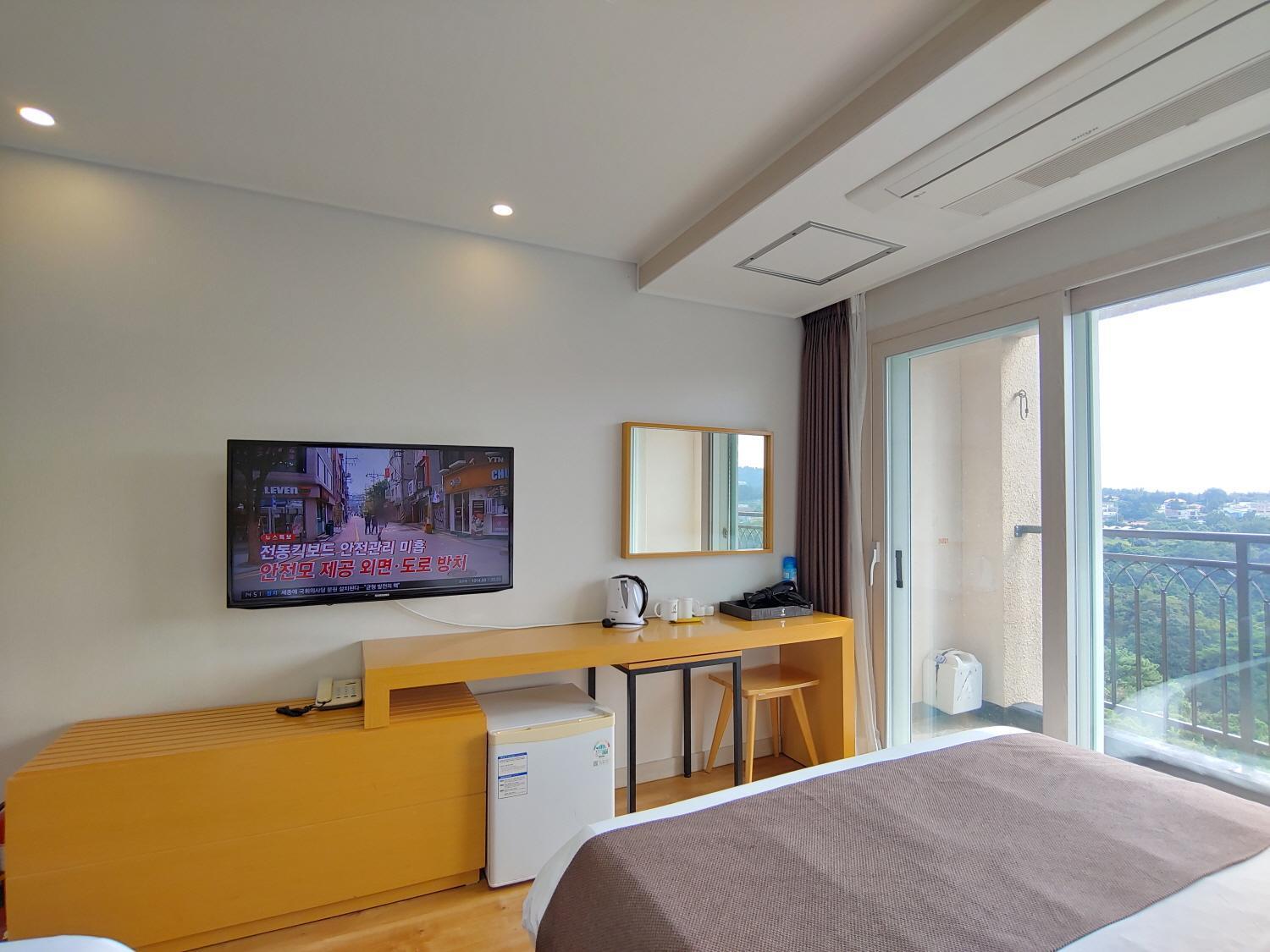 Jeju Lavender Hotel Согвіпо Екстер'єр фото