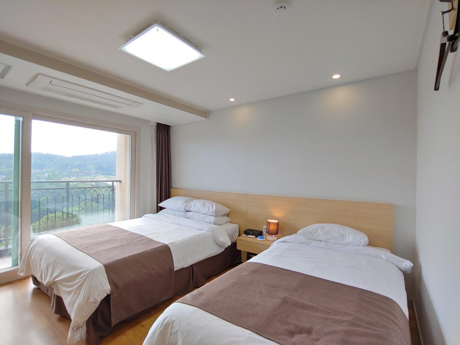 Jeju Lavender Hotel Согвіпо Екстер'єр фото