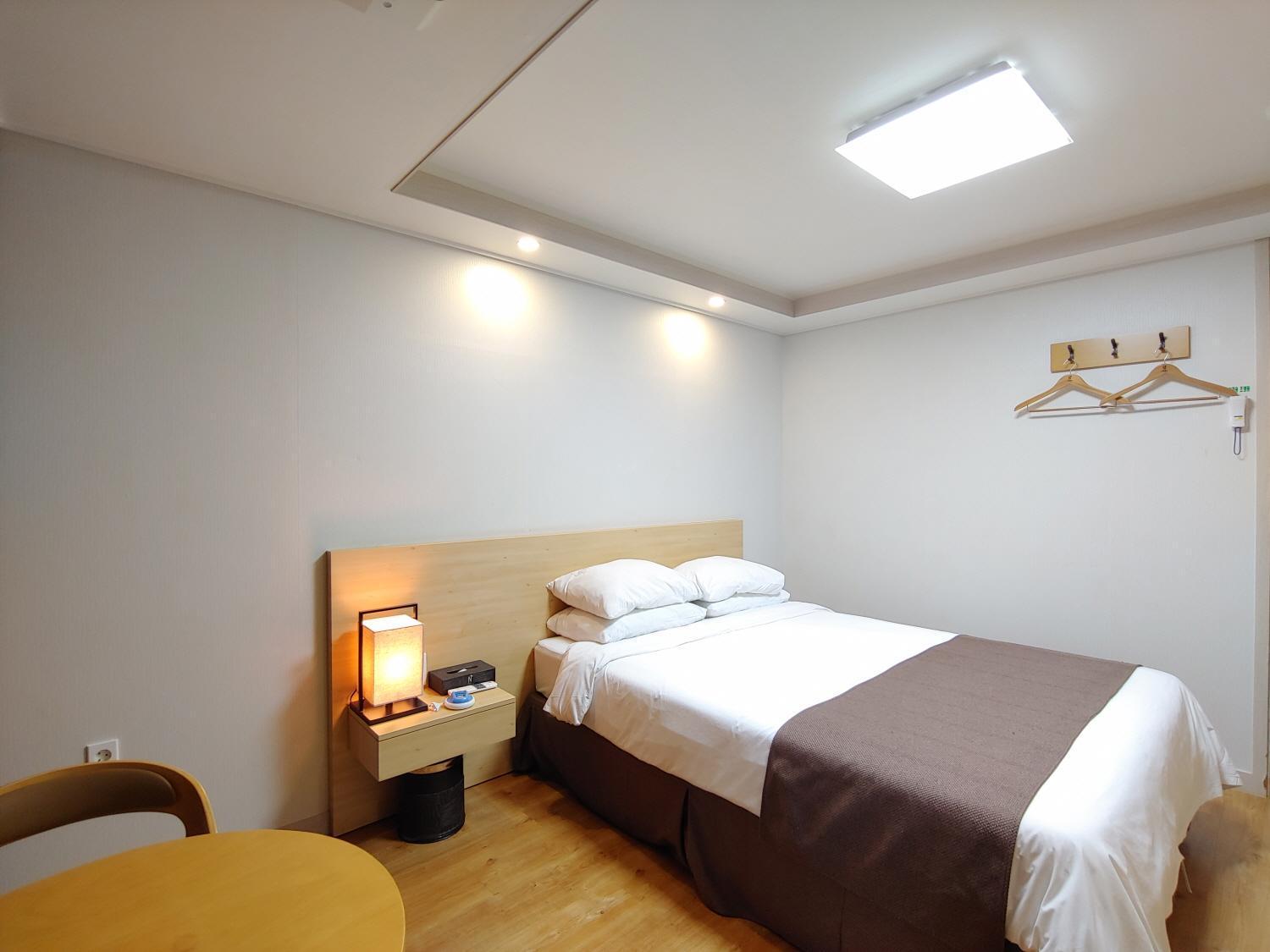 Jeju Lavender Hotel Согвіпо Екстер'єр фото