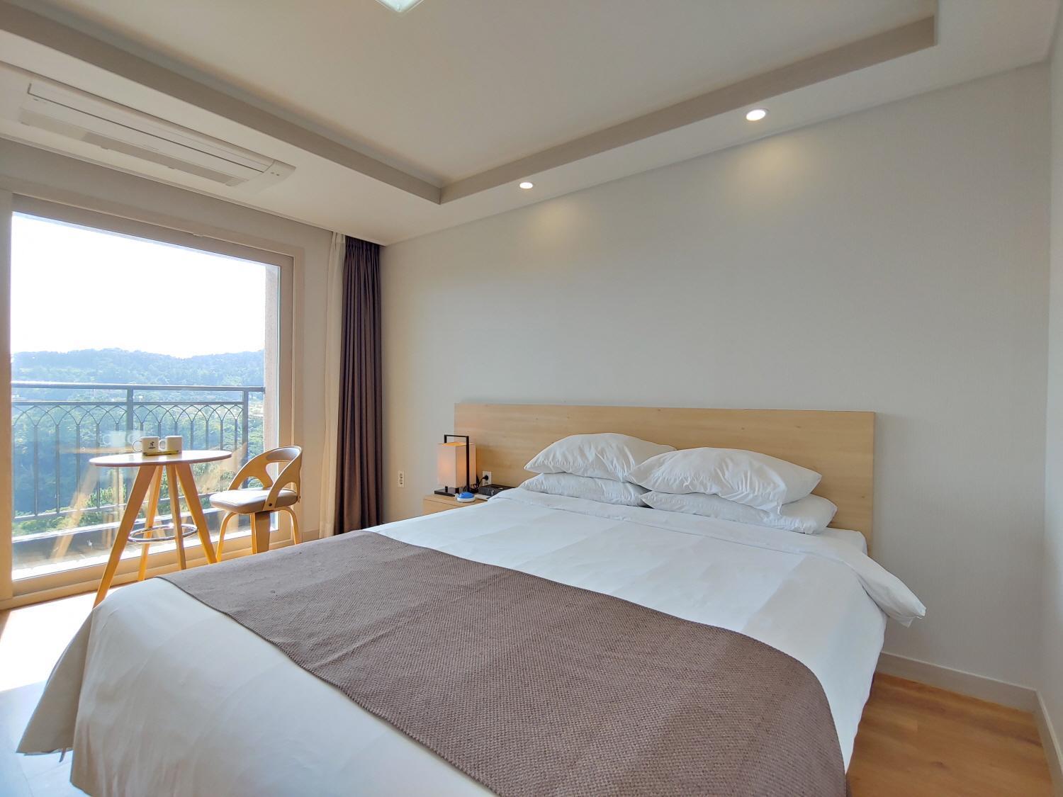 Jeju Lavender Hotel Согвіпо Екстер'єр фото