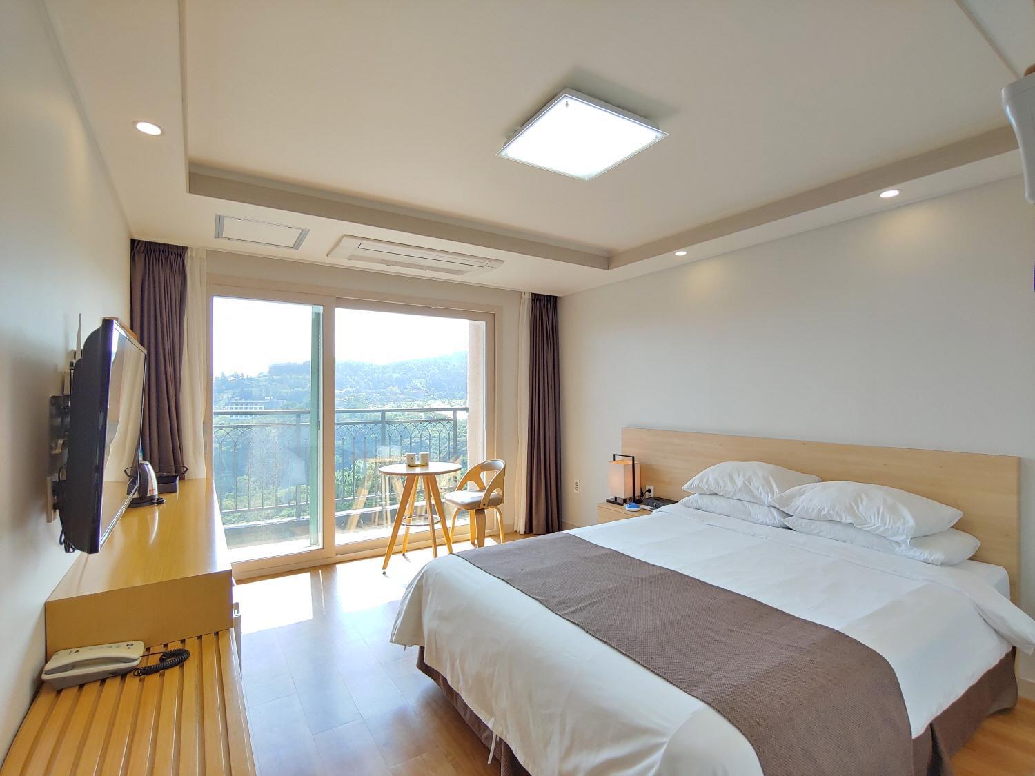 Jeju Lavender Hotel Согвіпо Екстер'єр фото