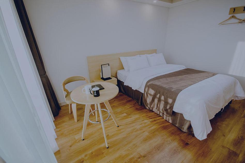 Jeju Lavender Hotel Согвіпо Екстер'єр фото